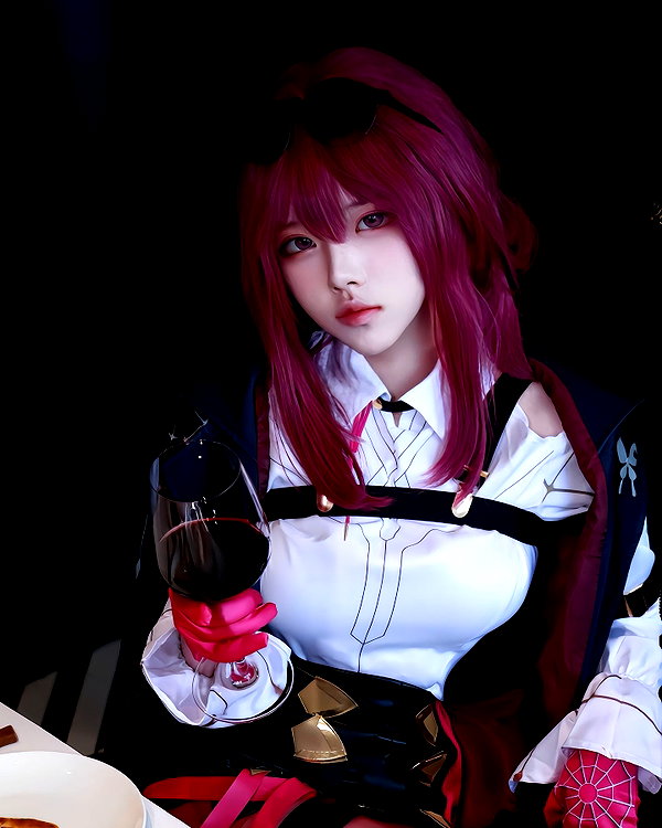 gallery_cosplayer instagram image archive image