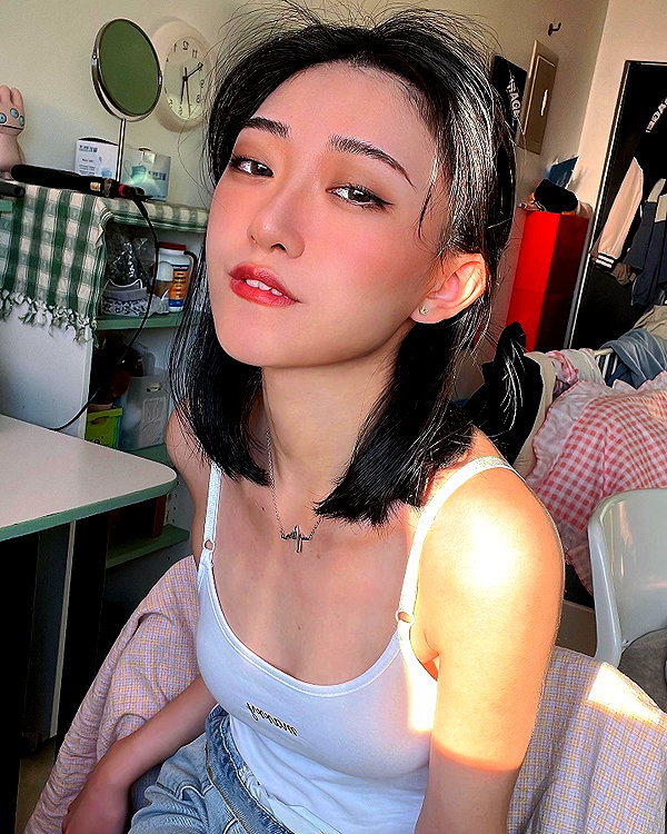 ge.more_x instagram image archive image