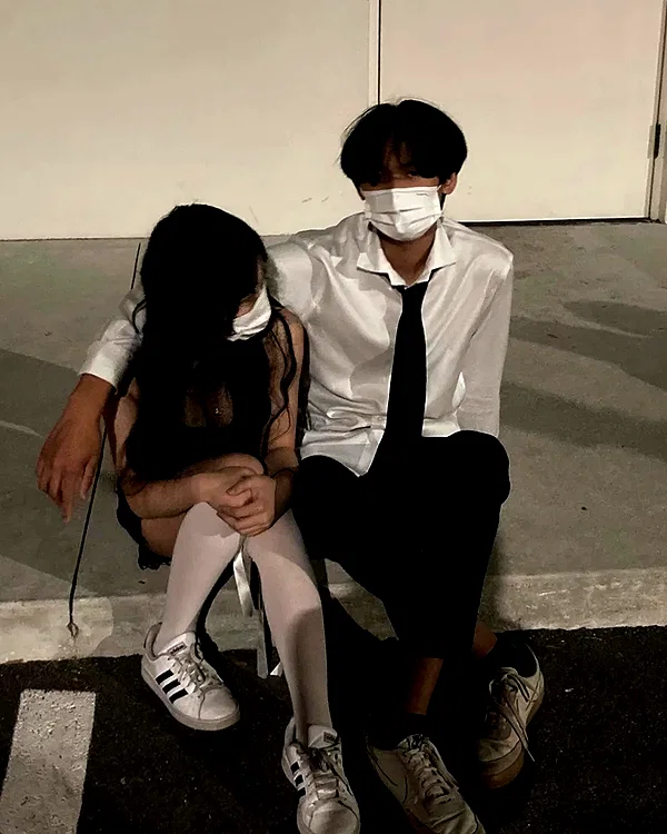 chica.niebla instagram image archive image