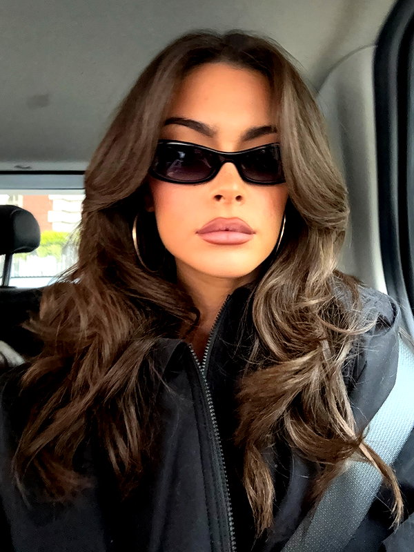 oliviaphillipps instagram image archive image