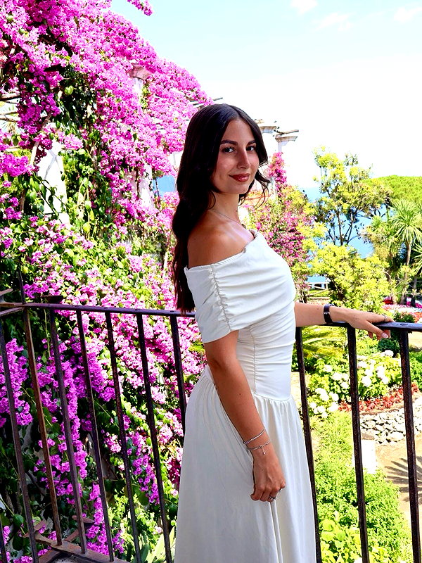 viki_dominev viki_dominev archive image