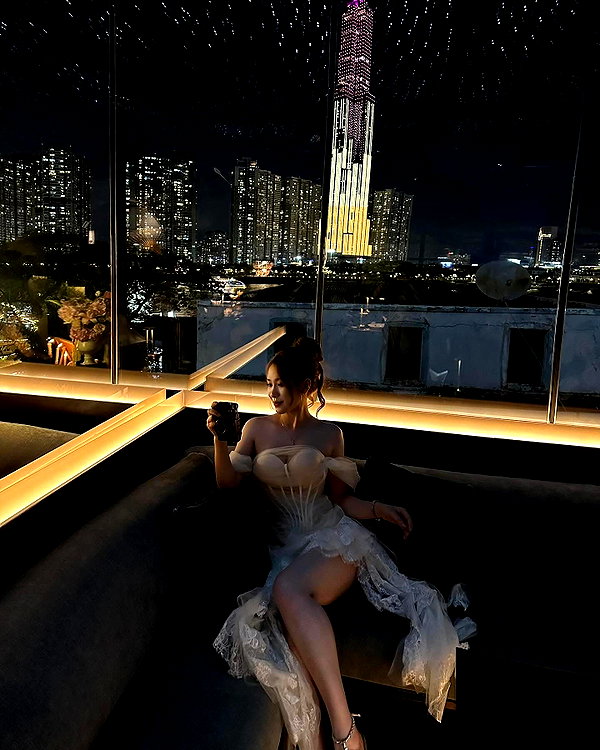 lyhythuedoxinh instagram image archive image
