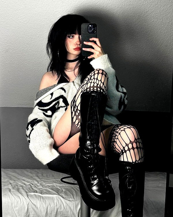 drowsylio instagram image archive image