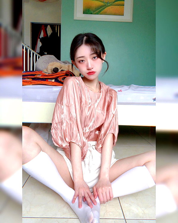ge.more_x instagram image archive image
