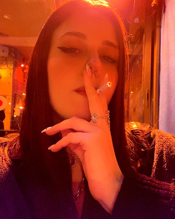 nicole.shpo instagram image archive image