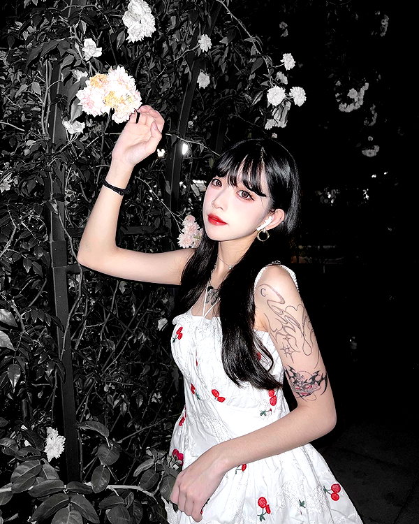 nixqq.425_ instagram image archive image