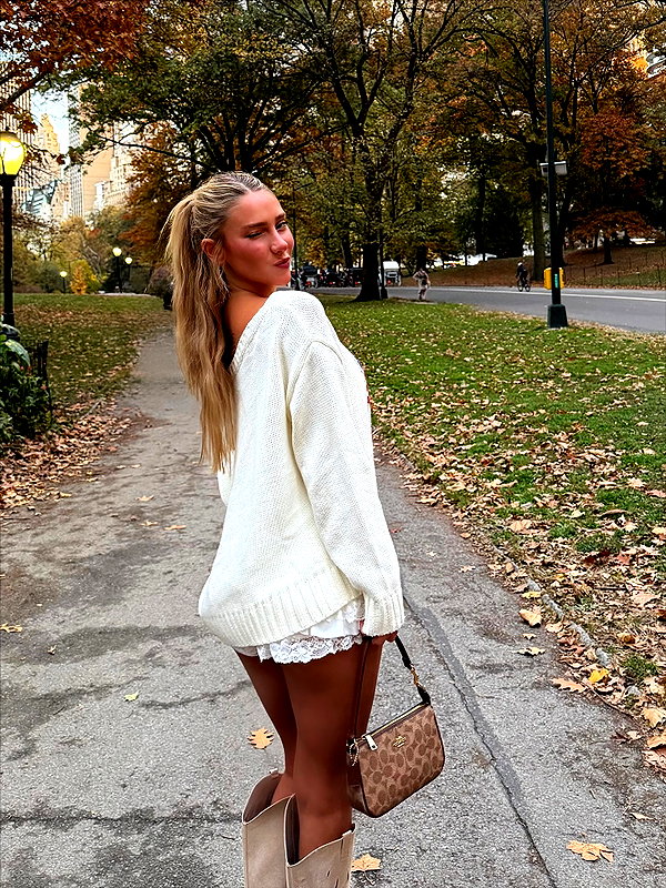 eve__sahar instagram image archive image