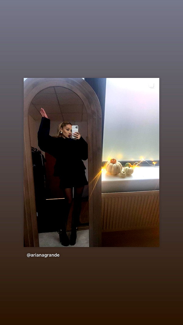 arianagrande instagram image archive image