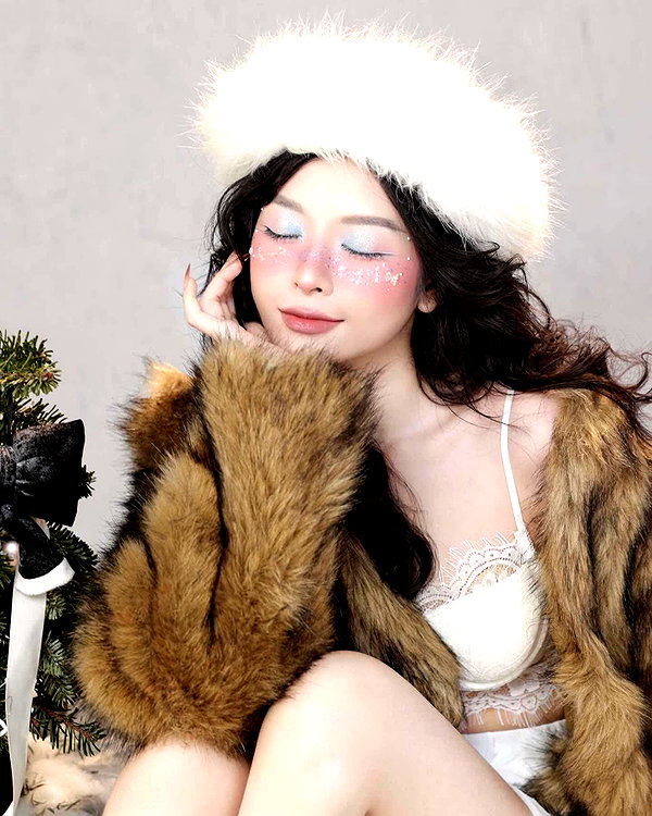 lyhythuedoxinh instagram image archive image