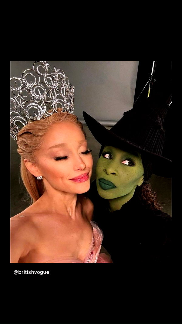 arianagrande instagram image archive image