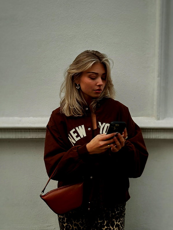 danamrts instagram image archive image