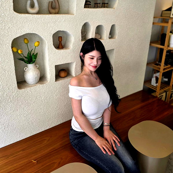 ro_bbin123 instagram image archive image