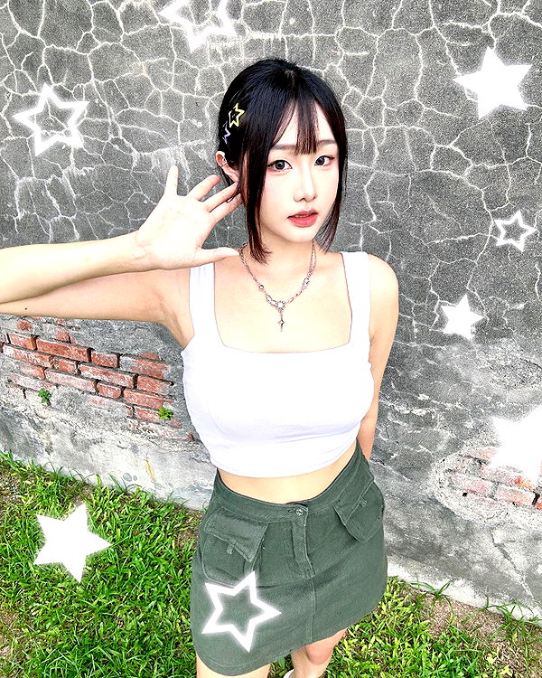 lai_931201 instagram image archive image