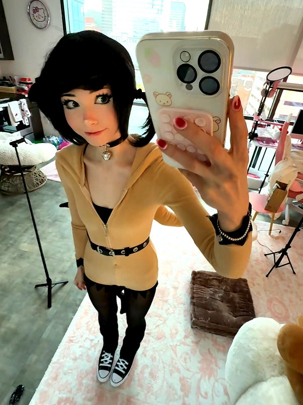 mennyaah instagram image archive image