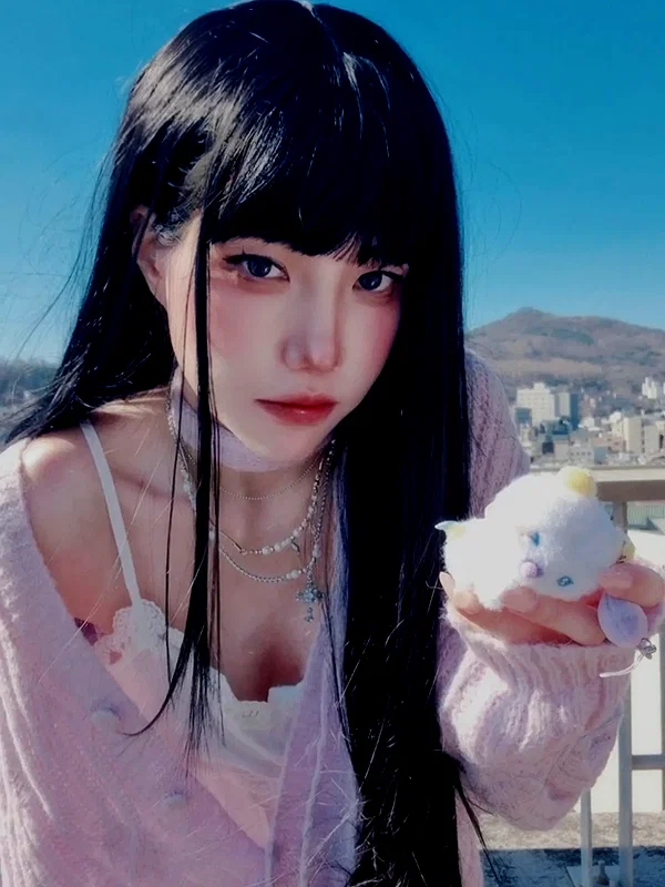 bora__look instagram image archive image