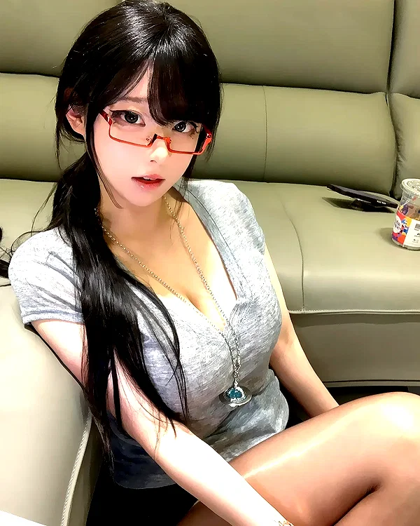 yingyinng_ instagram image archive image