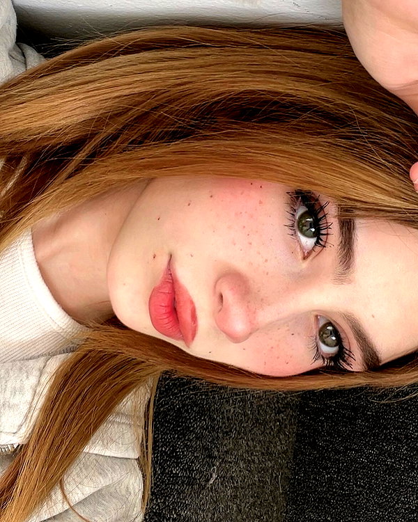 baddiesessence instagram image archive image