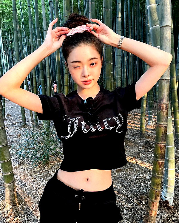 dear.zia instagram image archive image