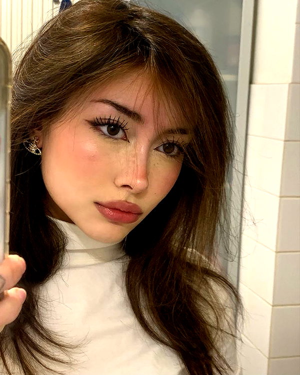 baddiesessence instagram image archive image