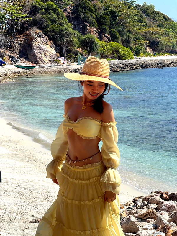 lyhythuedoxinh instagram image archive image
