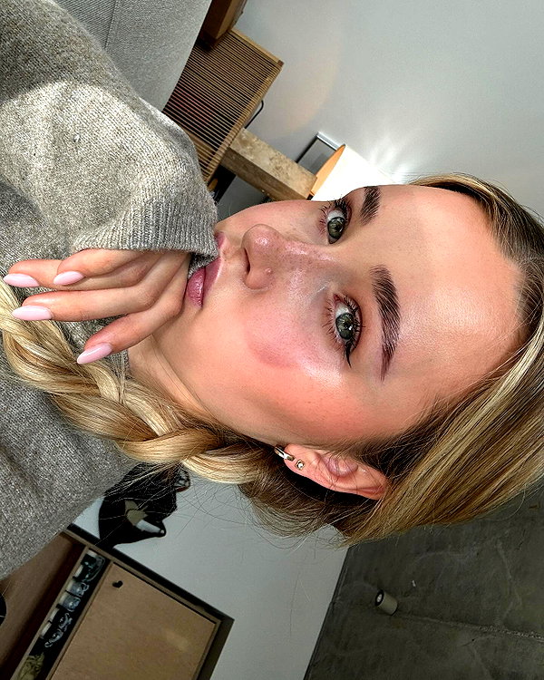 lilih instagram image archive image