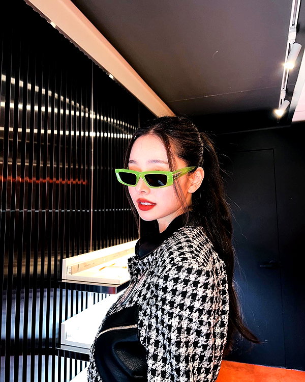 dear.zia instagram image archive image