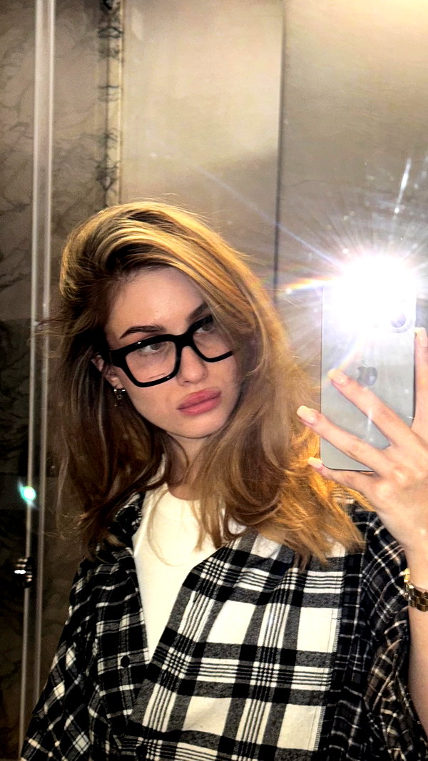 kkwwwv instagram image archive image