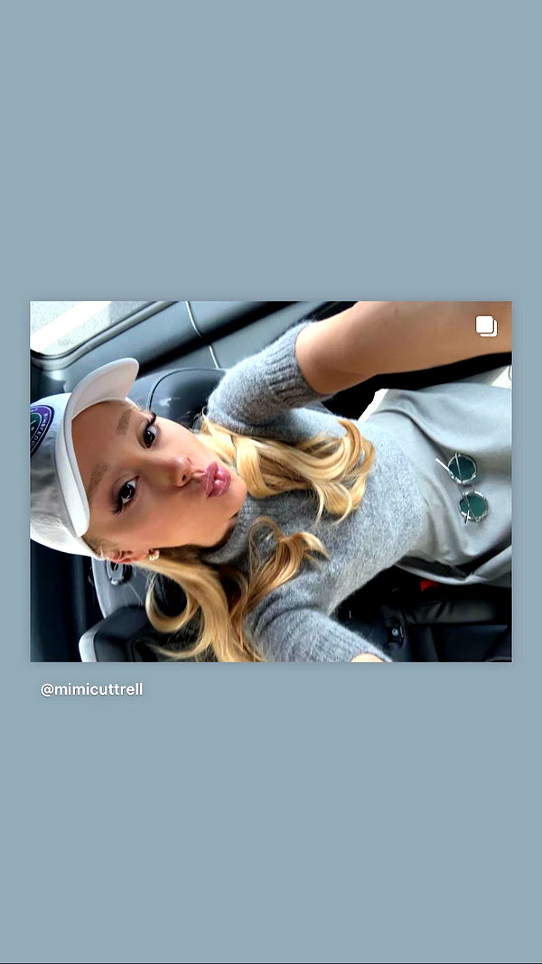 arianagrande instagram image archive image