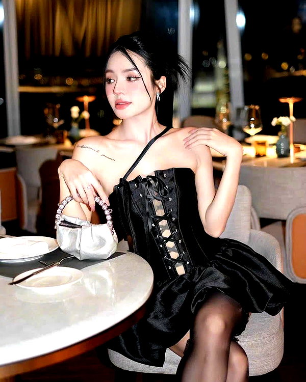 lyhythuedoxinh instagram image archive image