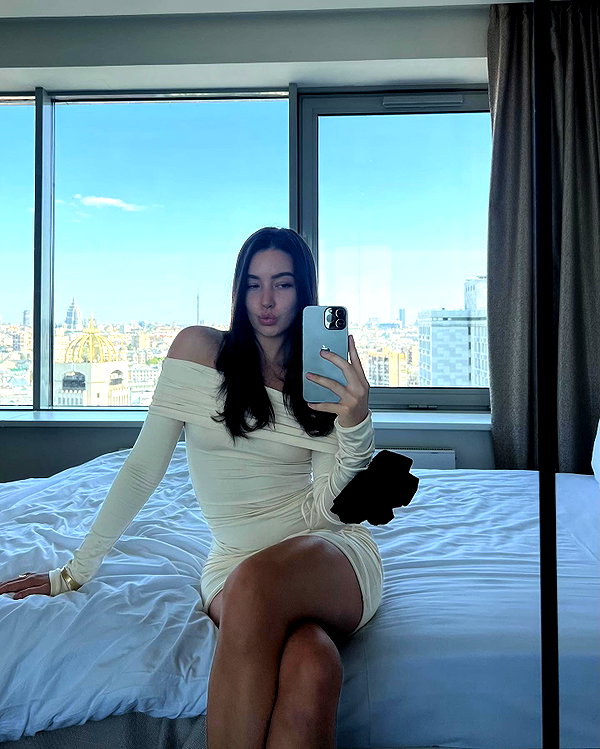 veroni22ka instagram image archive image
