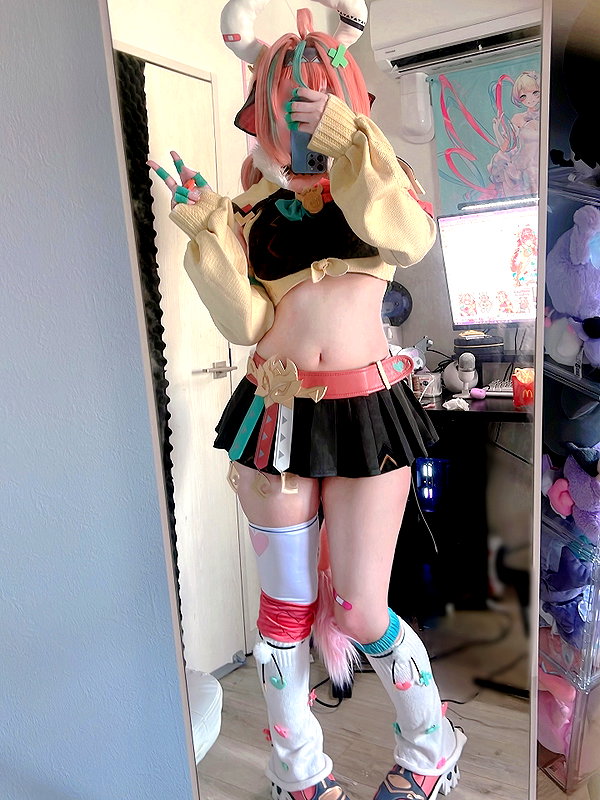 purinn_cos instagram image archive image