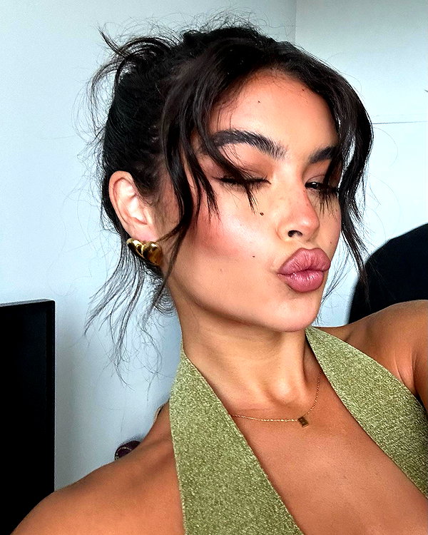 oliviaphillipps instagram image archive image