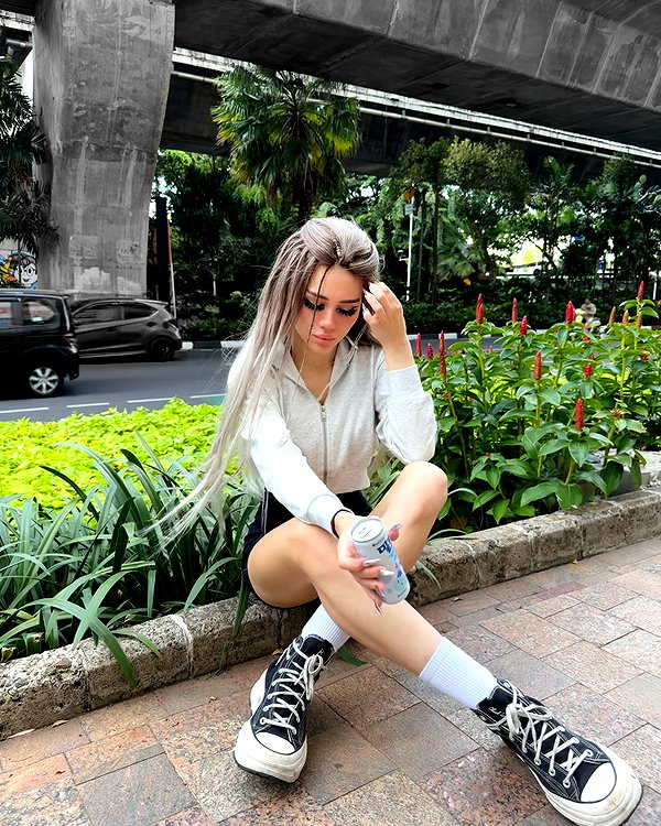 vik4au instagram image archive image