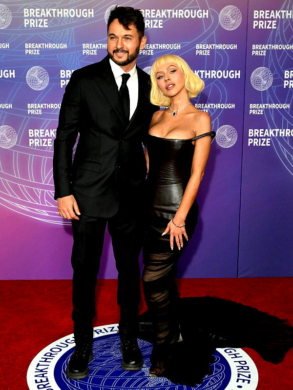 xtina archive image