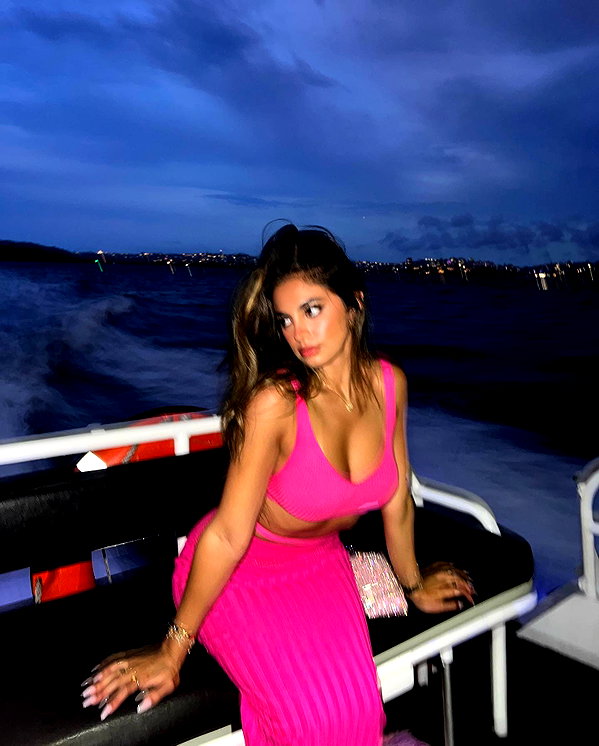 godbless_jess instagram image archive image