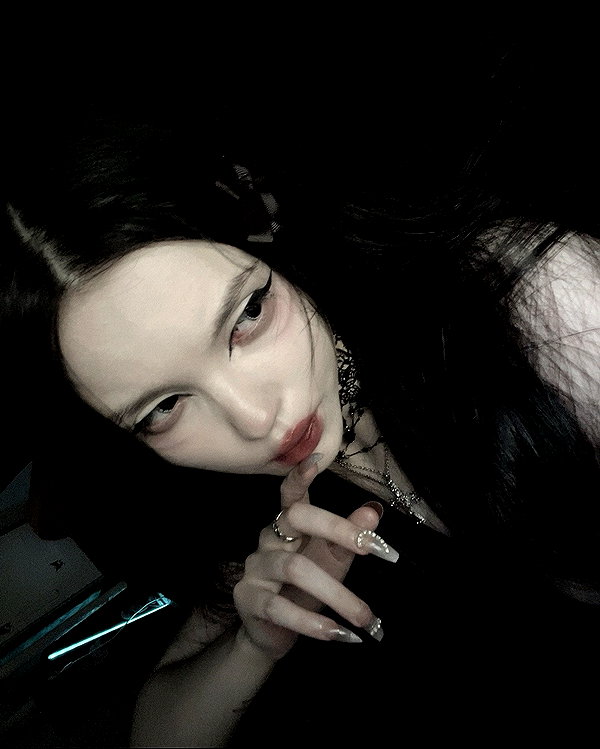 glowmoonshorty instagram image archive image
