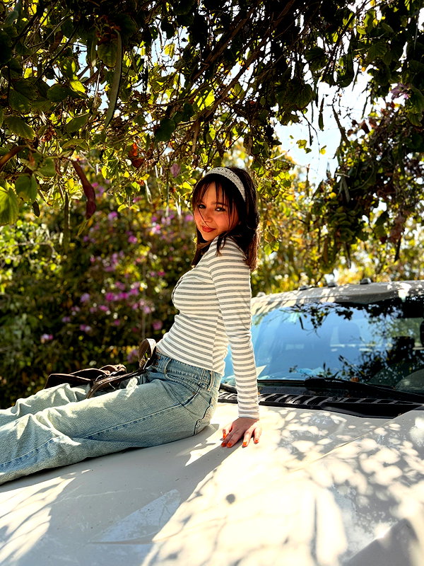 lihi.k_ instagram image archive image
