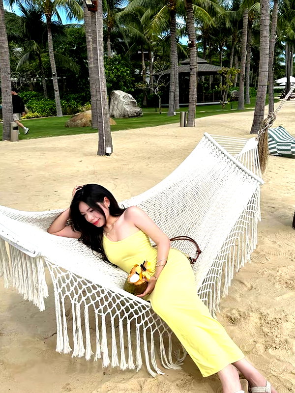 lyhythuedoxinh instagram image archive image