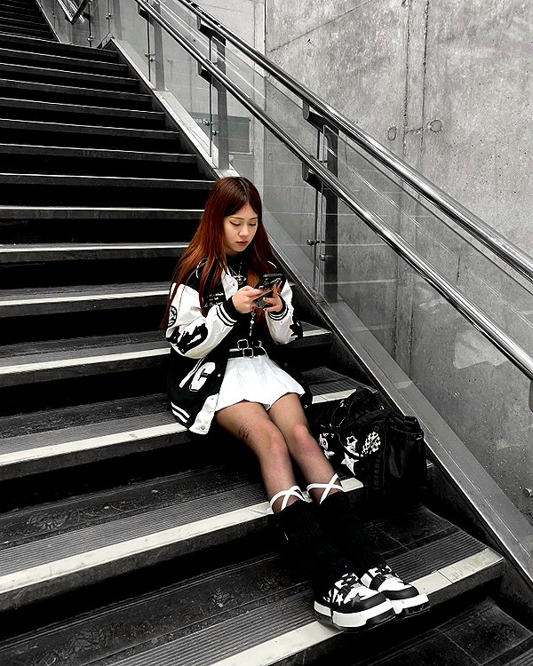 is2tian instagram image archive image