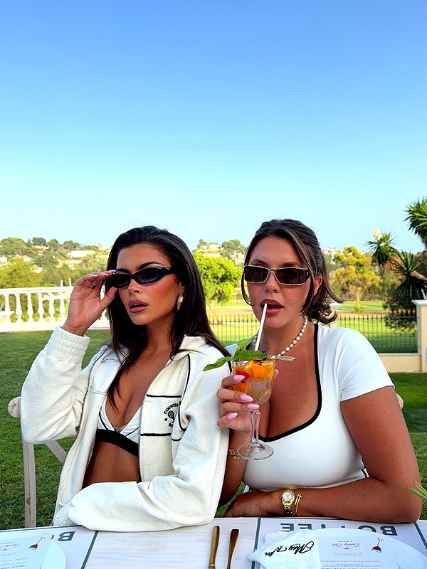 oliviaphillipps instagram image archive image