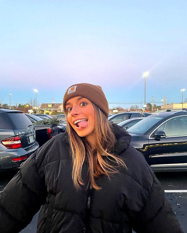 sadieemckennaa instagram image archive image