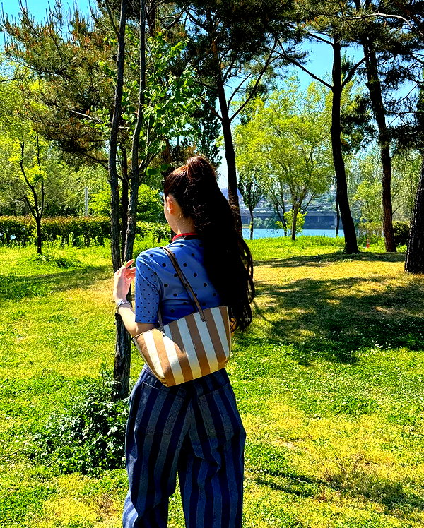 dear.zia instagram image archive image