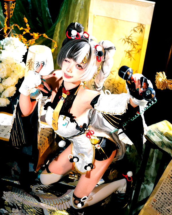 xier_cos instagram image archive image