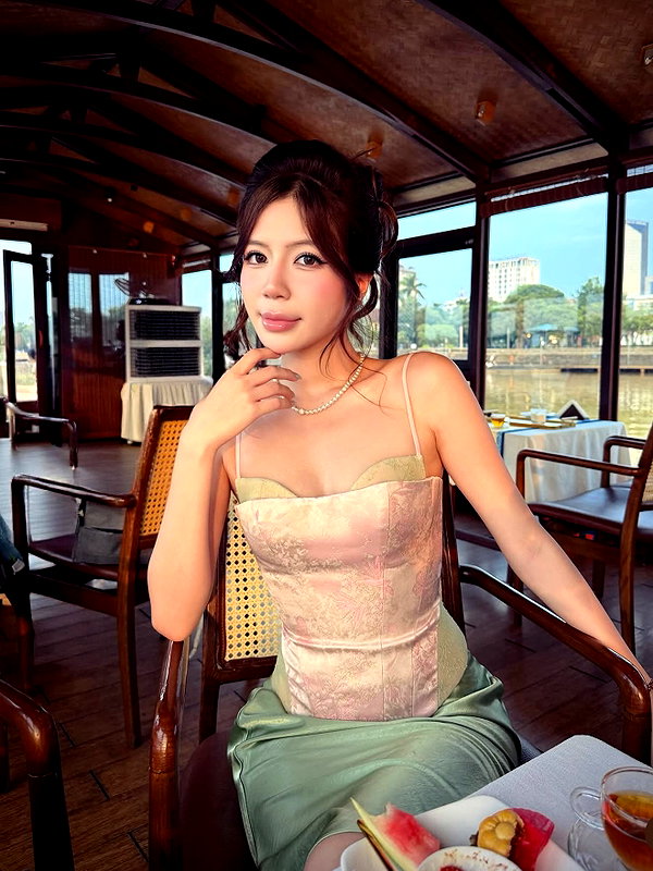 lyhythuedoxinh instagram image archive image