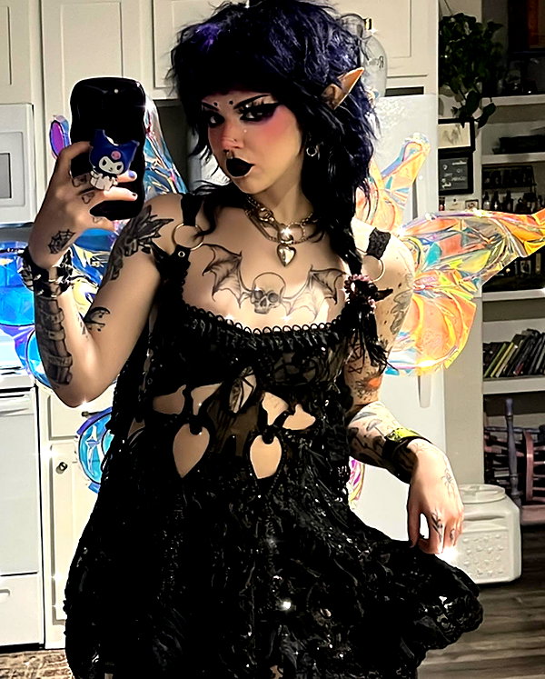 yeahimcaroline instagram image archive image