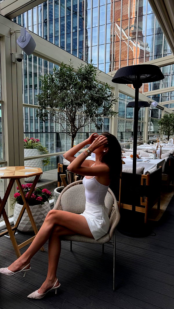 ekanve instagram image archive image
