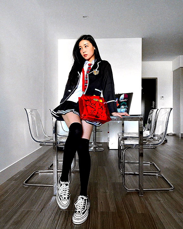 emily.ghoul instagram image archive image