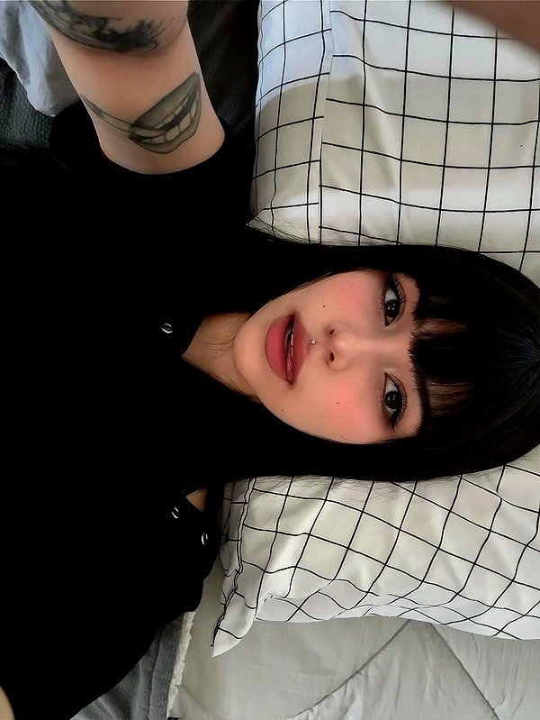 connie.01j instagram image archive image