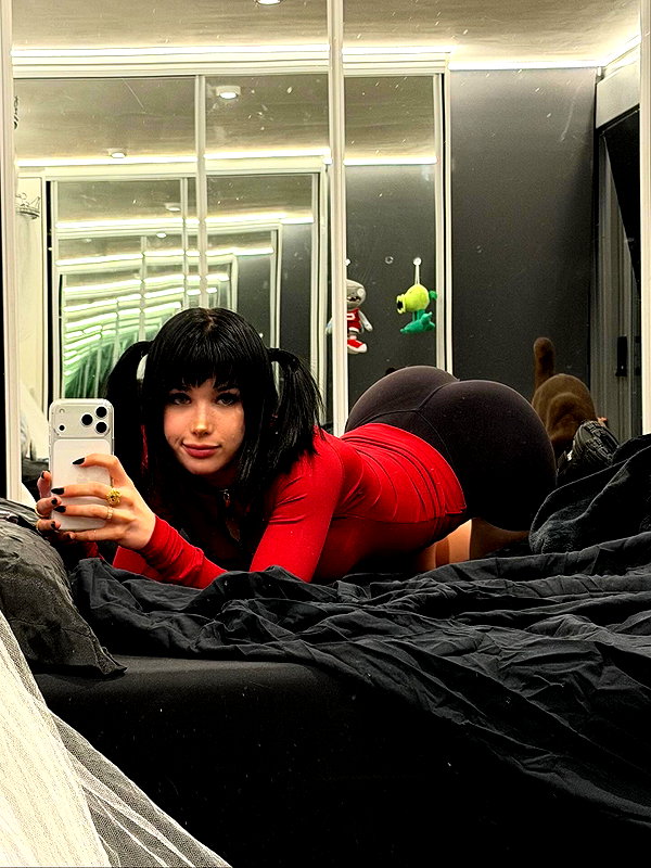 nicoleponyxo instagram image archive image
