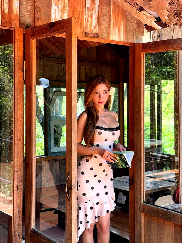 lyhythuedoxinh instagram image archive image